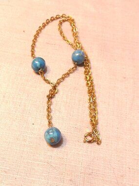 Neat, Stylish ~~~ 11 in Necklace ~~~ with Gold Tone Chain
